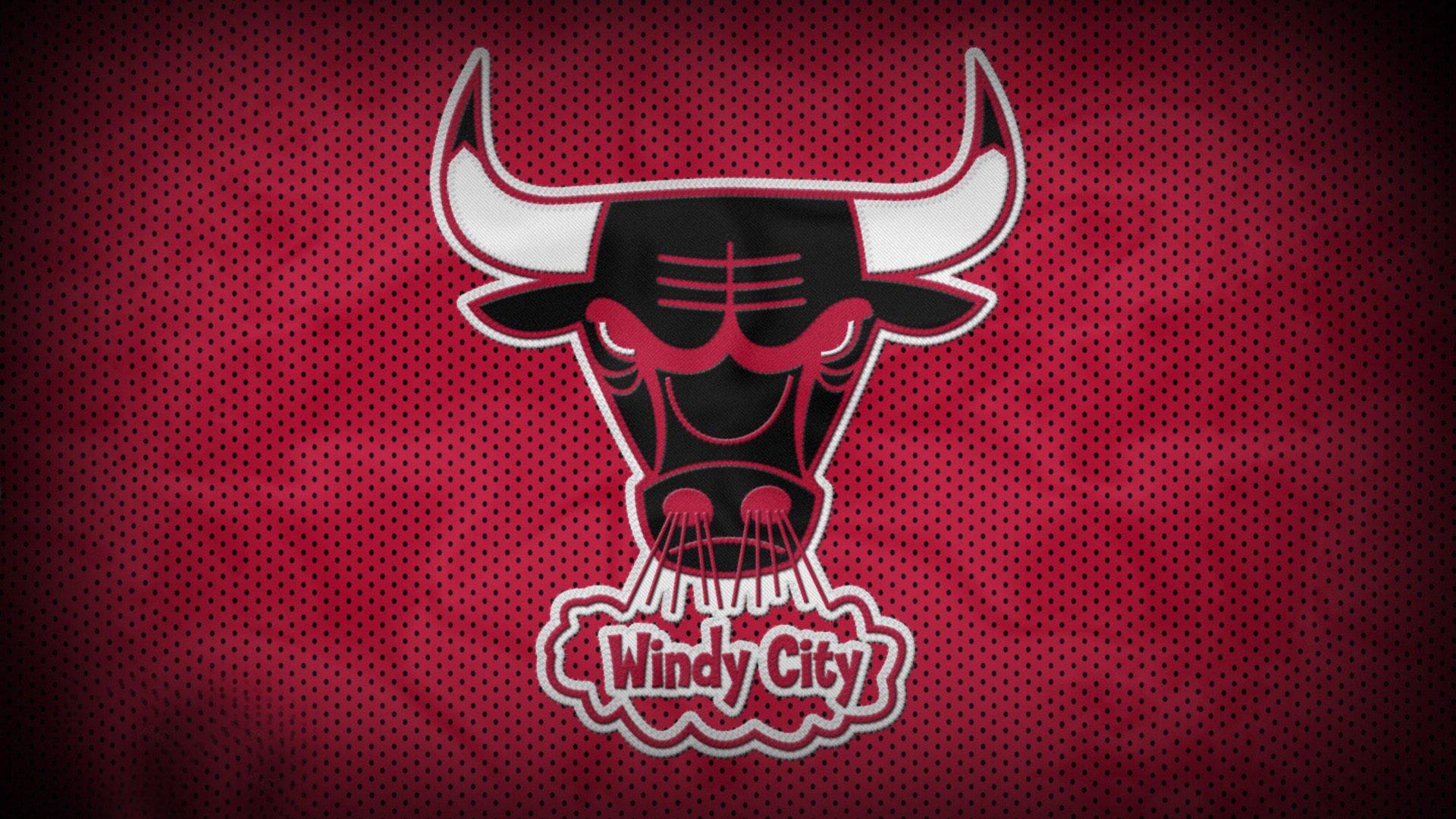 NBA季后赛激战正酣，勇士队逆转取胜，库里再创历史纪录